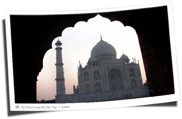 Der Taj Mahal im Morgenlicht